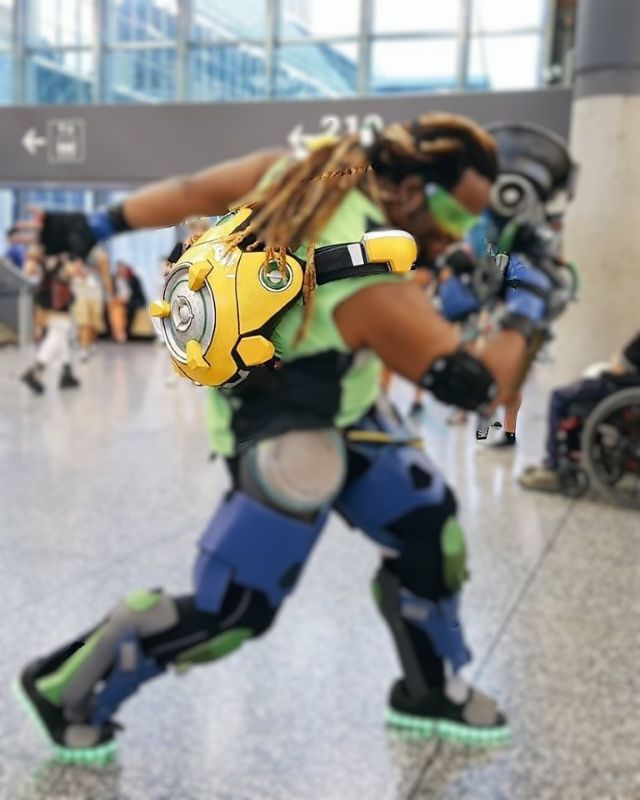 Cosplay component and wearable prop